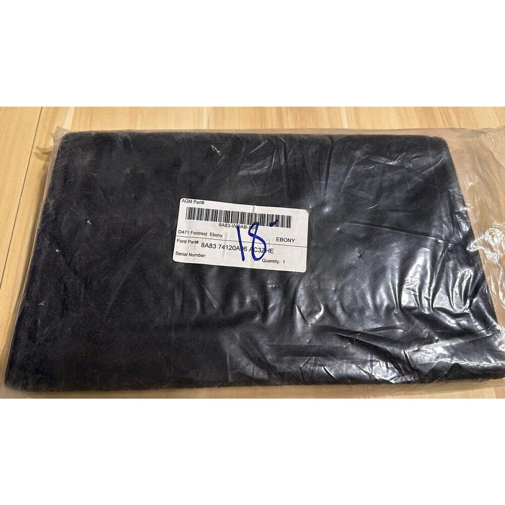2010 FORD FLEX BLACK EBONY FOOTREST 8A83‎ 74120A06 AC3ZHE BRAND NEW D471